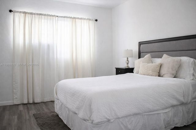 6250 NW Miami Place 2, Miami, FL 33150