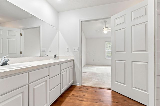 2264 Bainter Avenue, Grove City, OH 43123