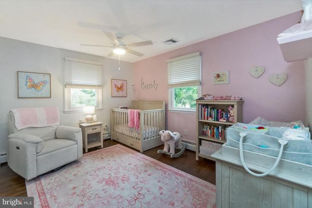 816 SPRING CITY RD, Phoenixville, PA 19460