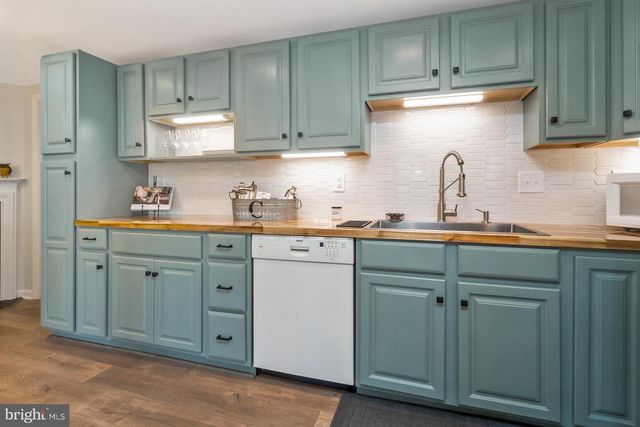 816 SPRING CITY RD, Phoenixville, PA 19460