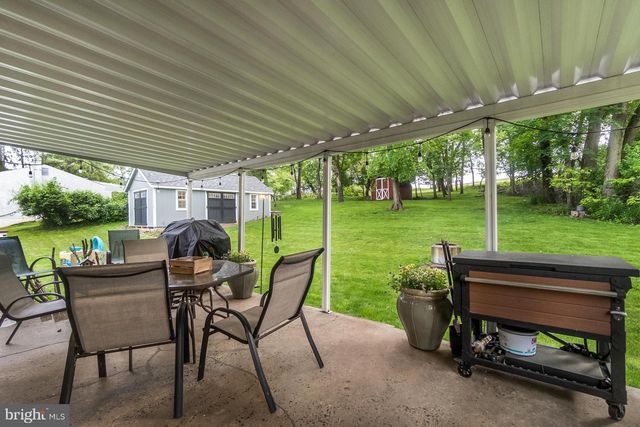 816 SPRING CITY RD, Phoenixville, PA 19460