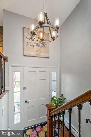 816 SPRING CITY RD, Phoenixville, PA 19460