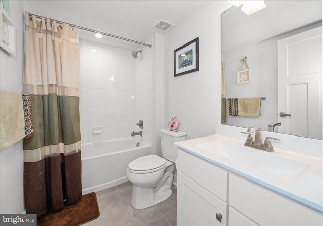 1212 BENJAMIN DR, Kennett Square, PA 19348