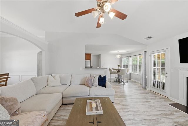 1201 Pendley Point, Hampton, GA 30228