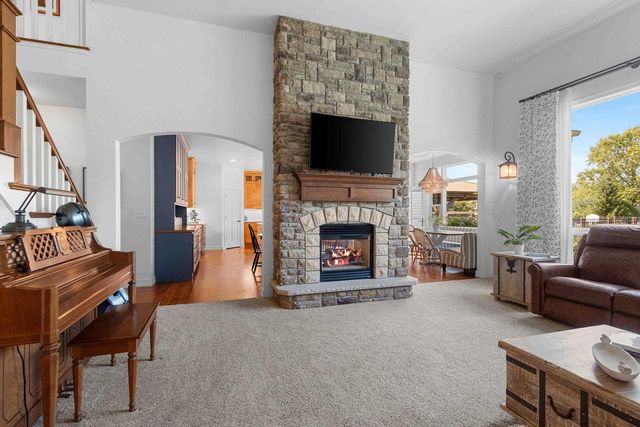 3351 COTTAGE HILL DRIVE, Green Bay, WI 54311