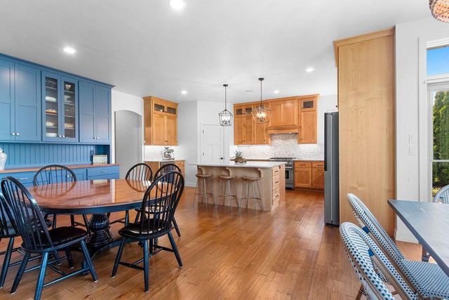 3351 COTTAGE HILL DRIVE, Green Bay, WI 54311
