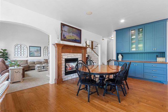 3351 COTTAGE HILL DRIVE, Green Bay, WI 54311