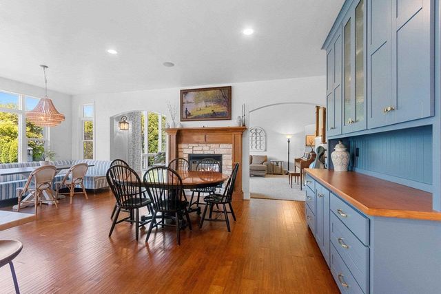 3351 COTTAGE HILL DRIVE, Green Bay, WI 54311