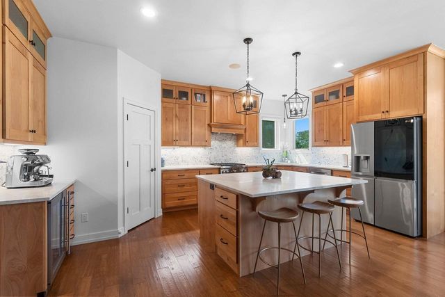 3351 COTTAGE HILL DRIVE, Green Bay, WI 54311