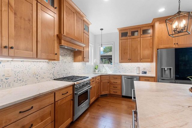 3351 COTTAGE HILL DRIVE, Green Bay, WI 54311