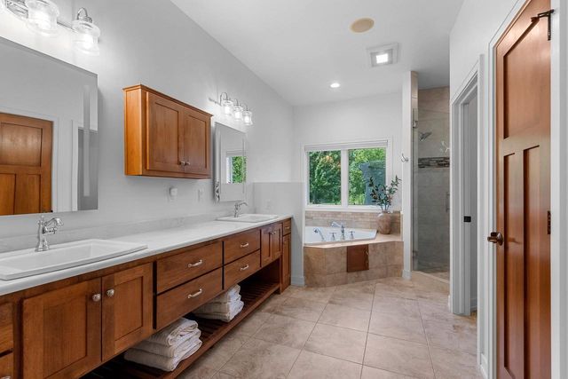 3351 COTTAGE HILL DRIVE, Green Bay, WI 54311