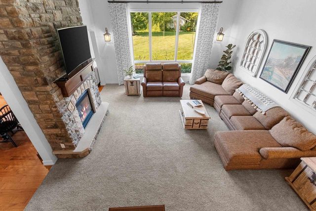 3351 COTTAGE HILL DRIVE, Green Bay, WI 54311