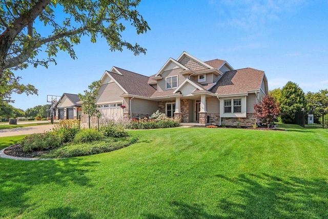 3351 COTTAGE HILL DRIVE, Green Bay, WI 54311