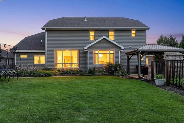 3351 COTTAGE HILL DRIVE, Green Bay, WI 54311