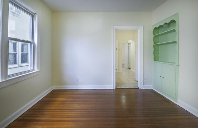 58-12 32nd Avenue, New York City, NY 11377