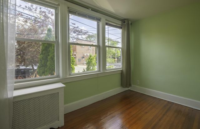 58-12 32nd Avenue, New York City, NY 11377