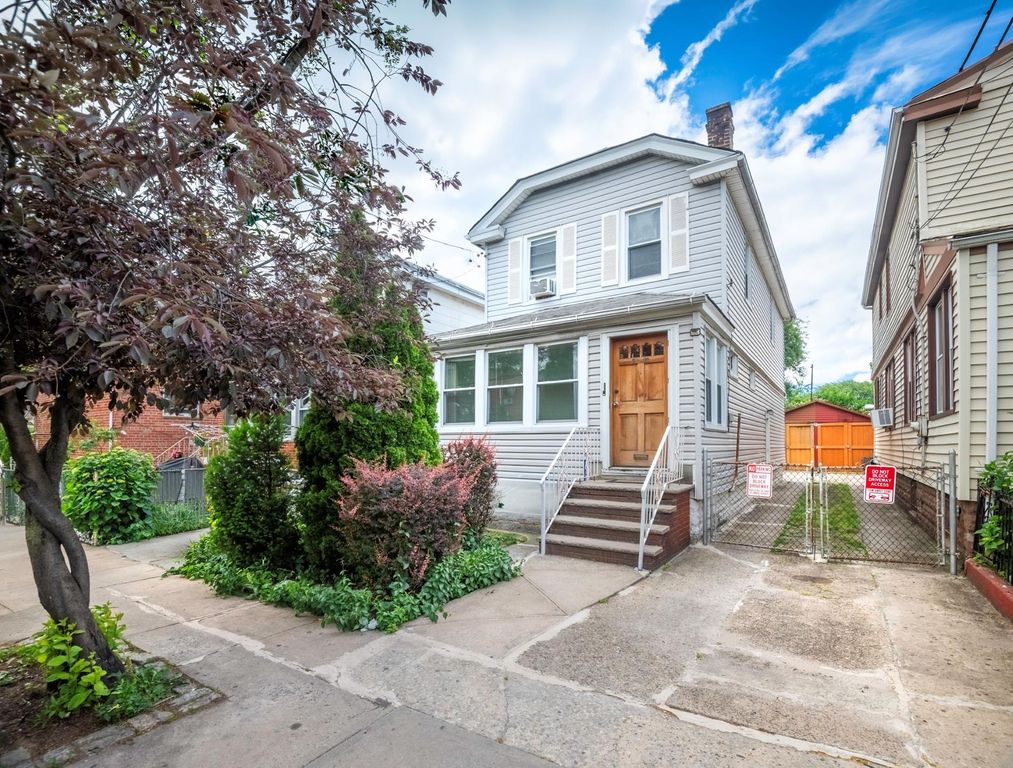 58-12 32nd Avenue, New York City, NY 11377