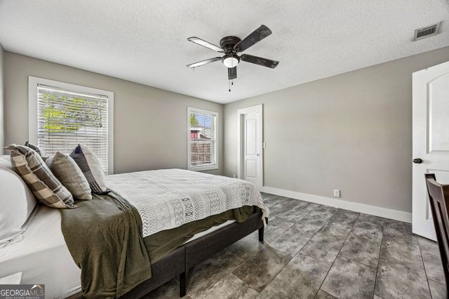 116 Honeysuckle Road, Kingsland, GA 31548