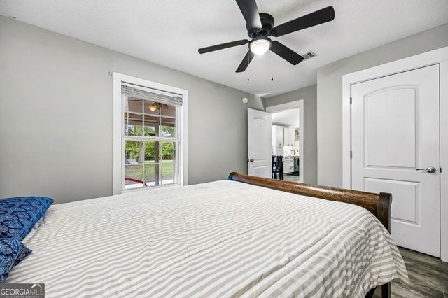 116 Honeysuckle Road, Kingsland, GA 31548