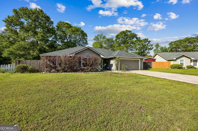 116 Honeysuckle Road, Kingsland, GA 31548