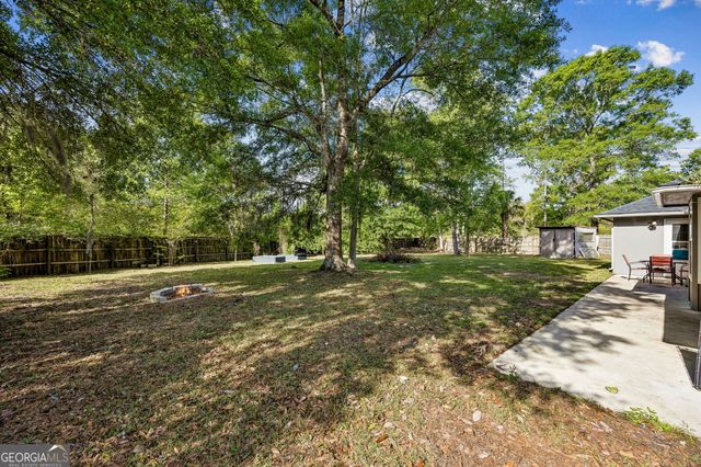 116 Honeysuckle Road, Kingsland, GA 31548