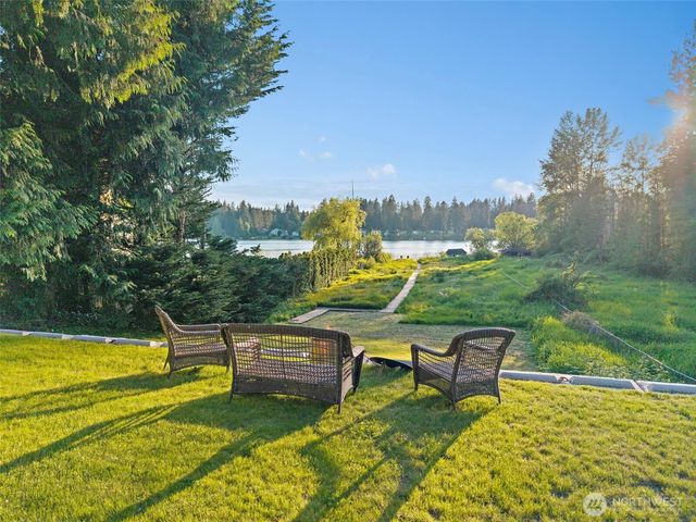 17353 191st Avenue NE, Woodinville, WA 98072