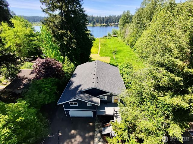 17353 191st Avenue NE, Woodinville, WA 98072