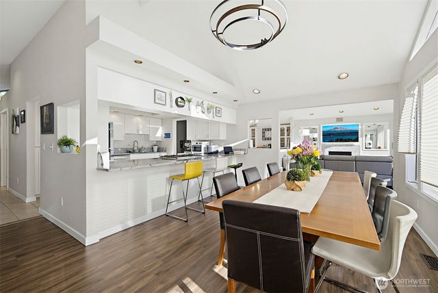 17353 191st Avenue NE, Woodinville, WA 98072