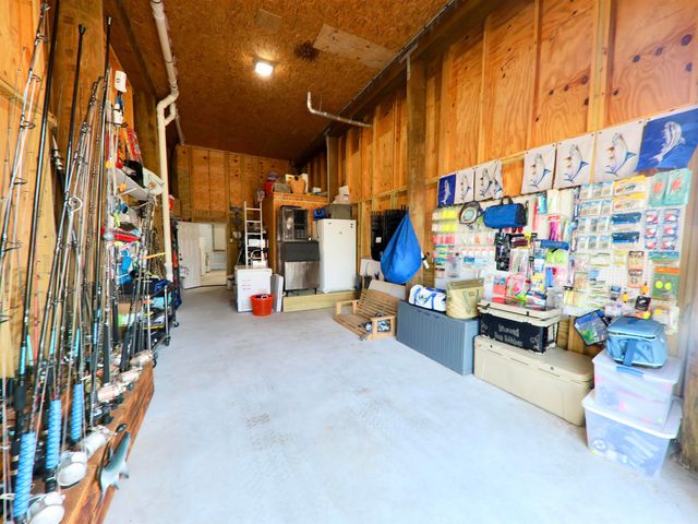 4008 Carly Ln, Grand Isle, LA 70358