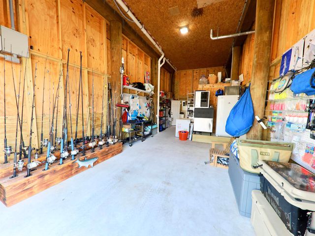 4008 Carly Ln, Grand Isle, LA 70358