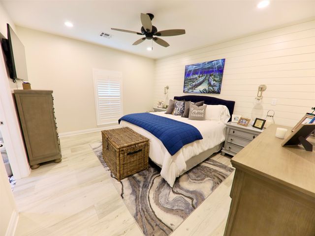 4008 Carly Ln, Grand Isle, LA 70358