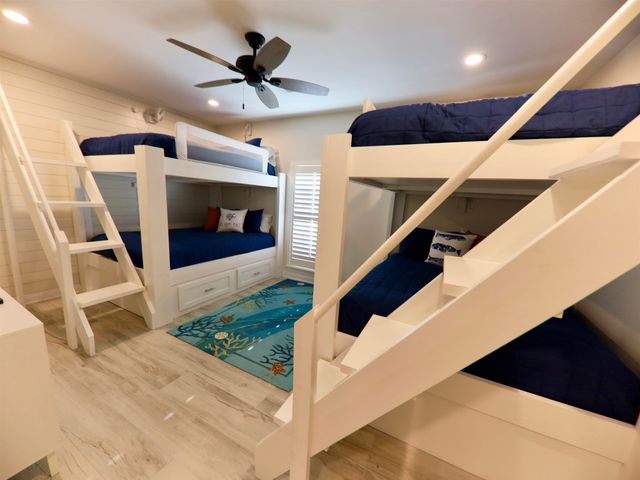 4008 Carly Ln, Grand Isle, LA 70358