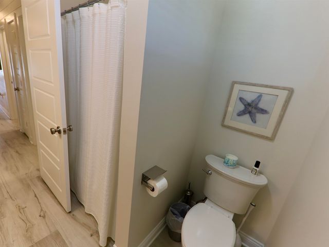 4008 Carly Ln, Grand Isle, LA 70358