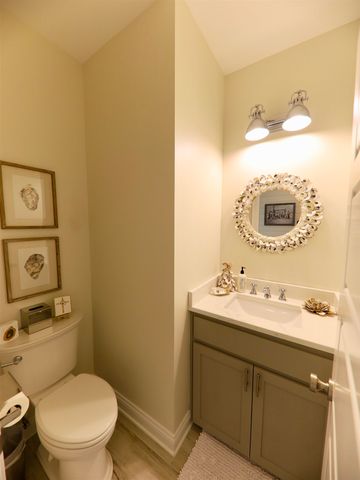 4008 Carly Ln, Grand Isle, LA 70358