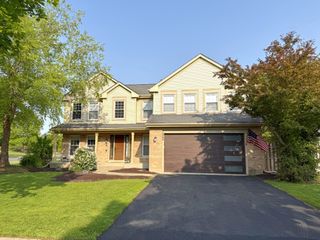 1860 Dorchester Avenue, Algonquin, IL 60102