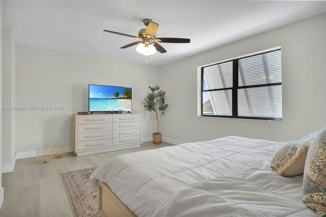 1505 NW 113th Ave, Pembroke Pines, FL 33026