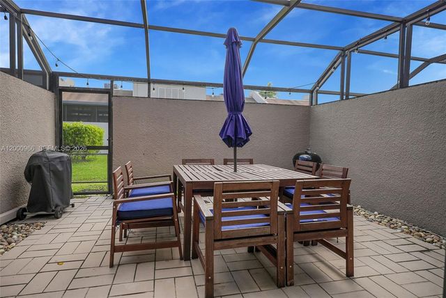 1505 NW 113th Ave, Pembroke Pines, FL 33026