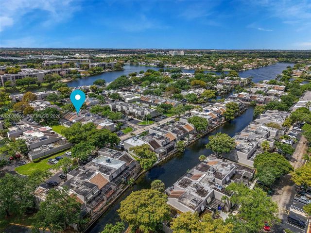 1505 NW 113th Ave, Pembroke Pines, FL 33026