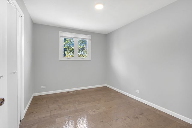 403 Arrowhead Trail, Carol Stream, IL 60188