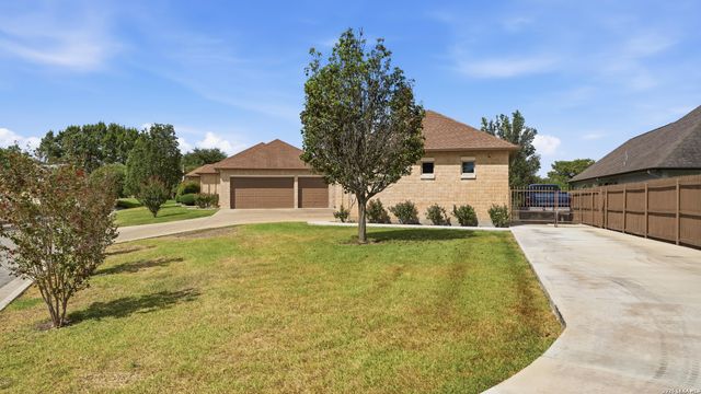 1775 Sunflower Blf, New Braunfels, TX 78130