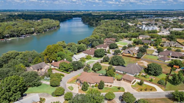 1775 Sunflower Blf, New Braunfels, TX 78130