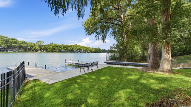 1775 Sunflower Blf, New Braunfels, TX 78130