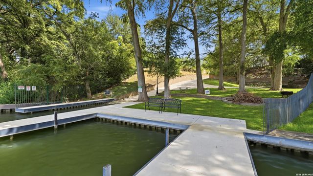 1775 Sunflower Blf, New Braunfels, TX 78130