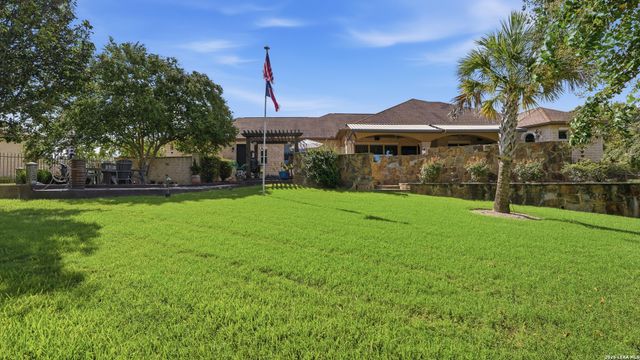 1775 Sunflower Blf, New Braunfels, TX 78130