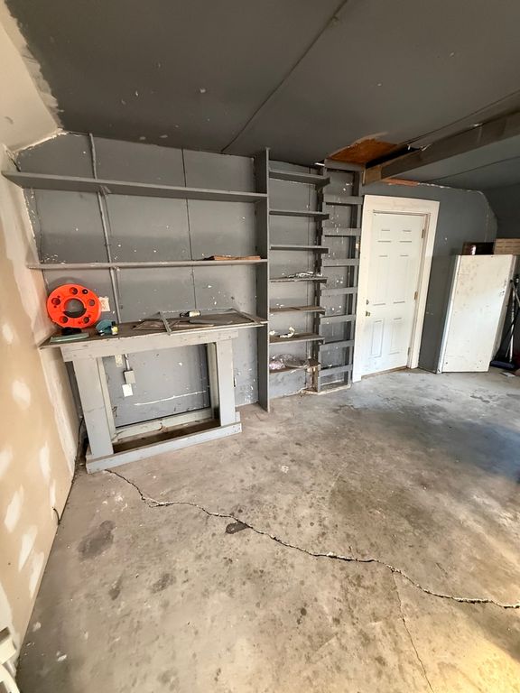 Image 15 of property listing at 810 E 7th Street, Centralia, IL 62801