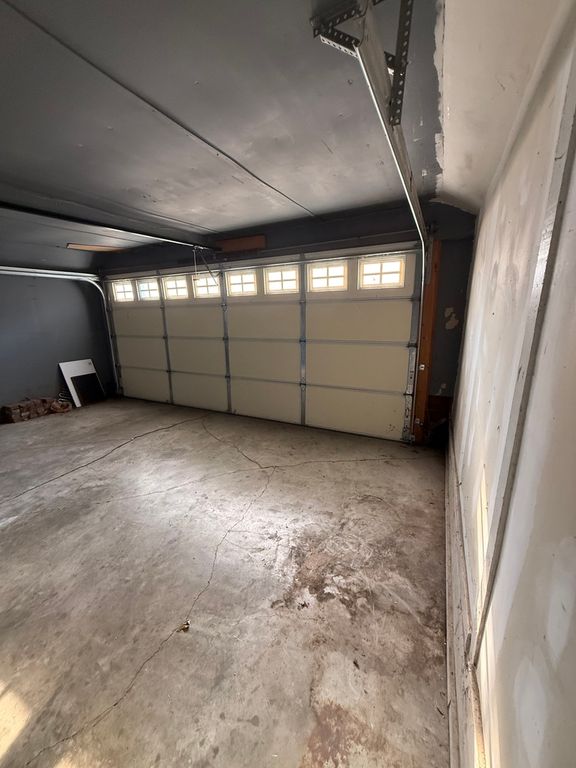 Image 16 of property listing at 810 E 7th Street, Centralia, IL 62801