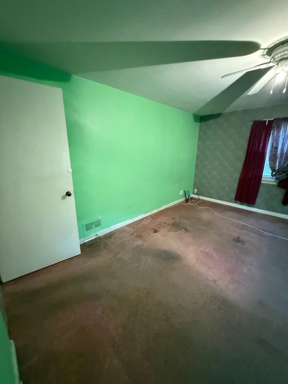 Image 28 of property listing at 810 E 7th Street, Centralia, IL 62801