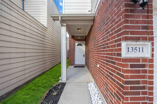 13511 Villa Arbor Drive, Houston, TX 77070
