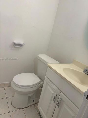 6675 W 4th Ave 408, Hialeah, FL 33012