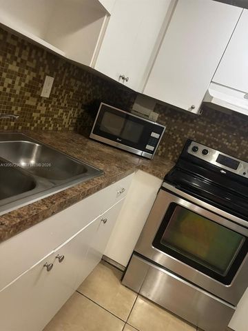 6675 W 4th Ave 408, Hialeah, FL 33012